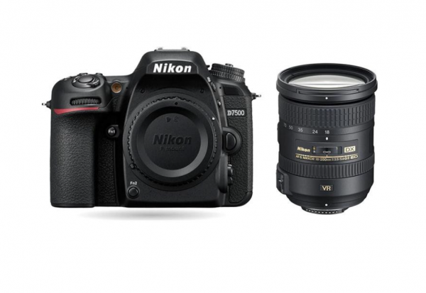 Nikon D7500 kit (18-200mm) VR