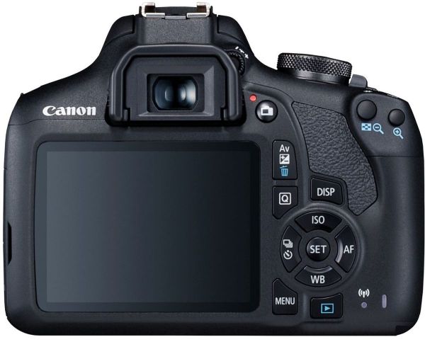 Canon EOS 2000D kit (18-55mm) IS II + сумка SB130 + карта пам'яти SD16GB